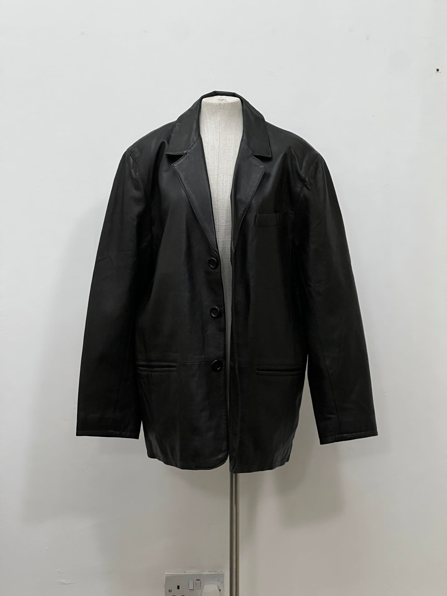 vintage leather jacket 1