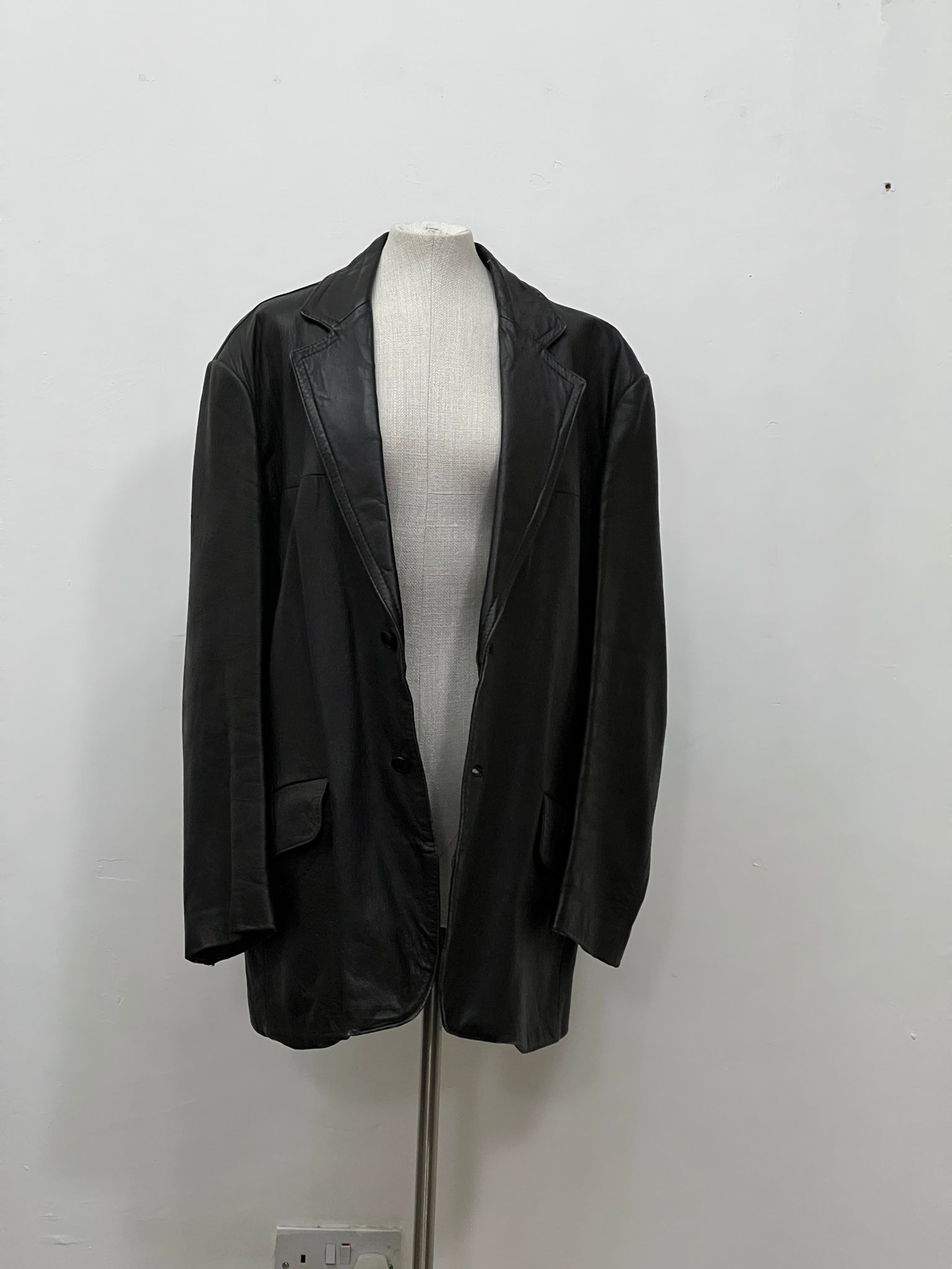 vintage leather jacket 2