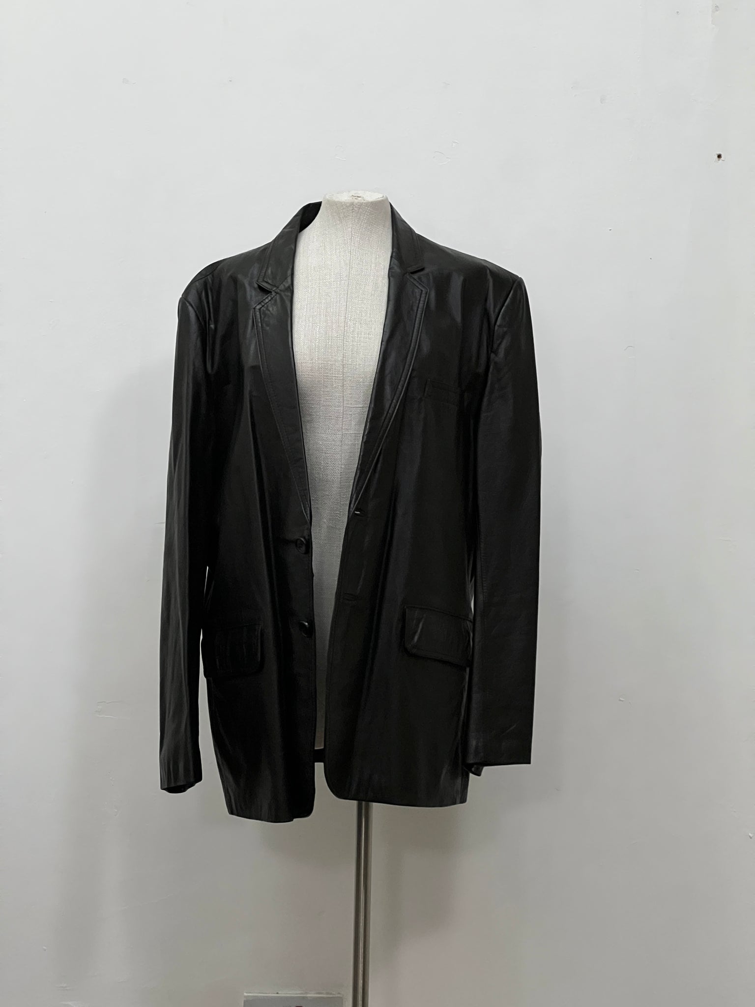 vintage leather jacket 3