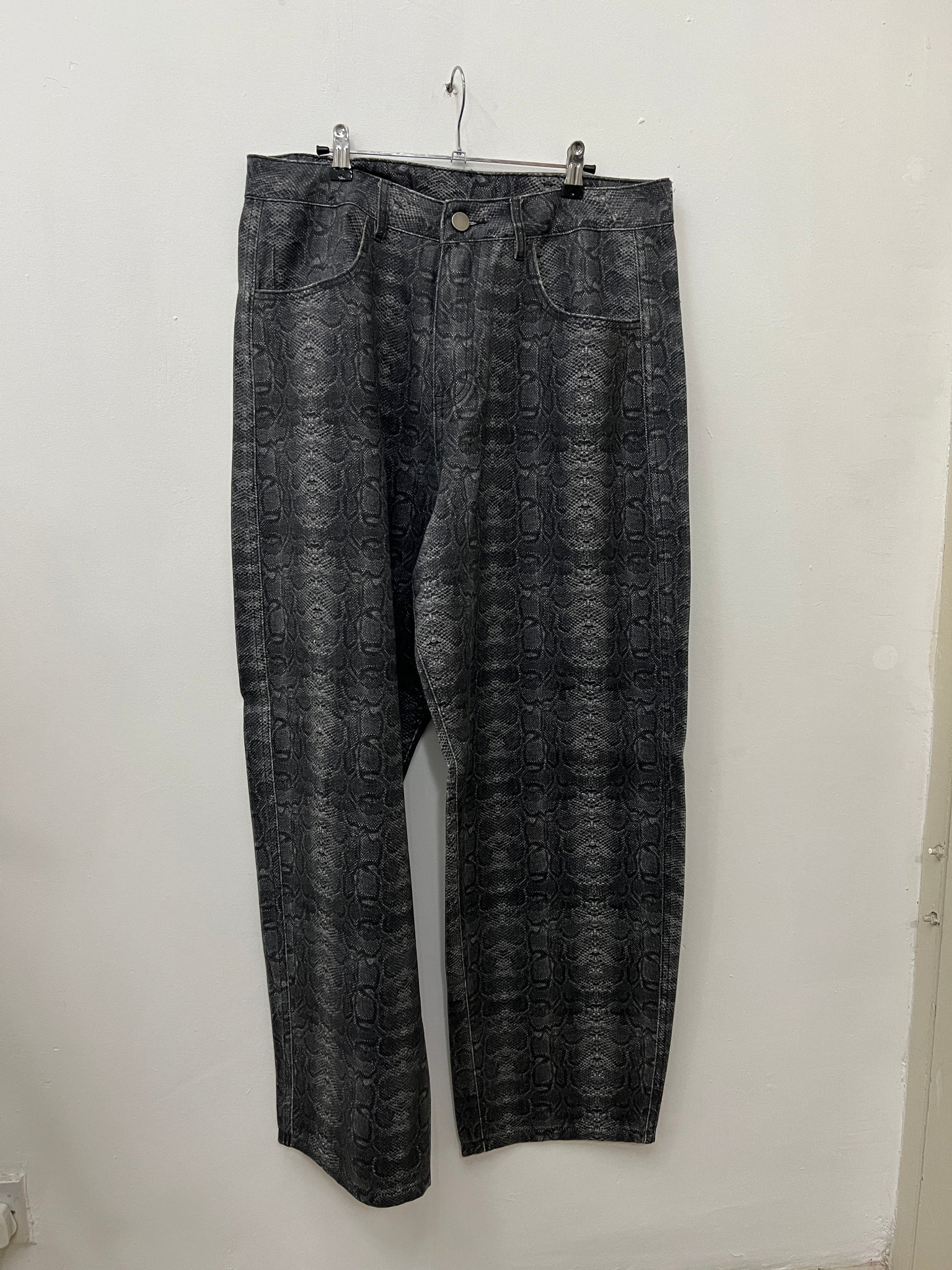 runway sample trousers - python