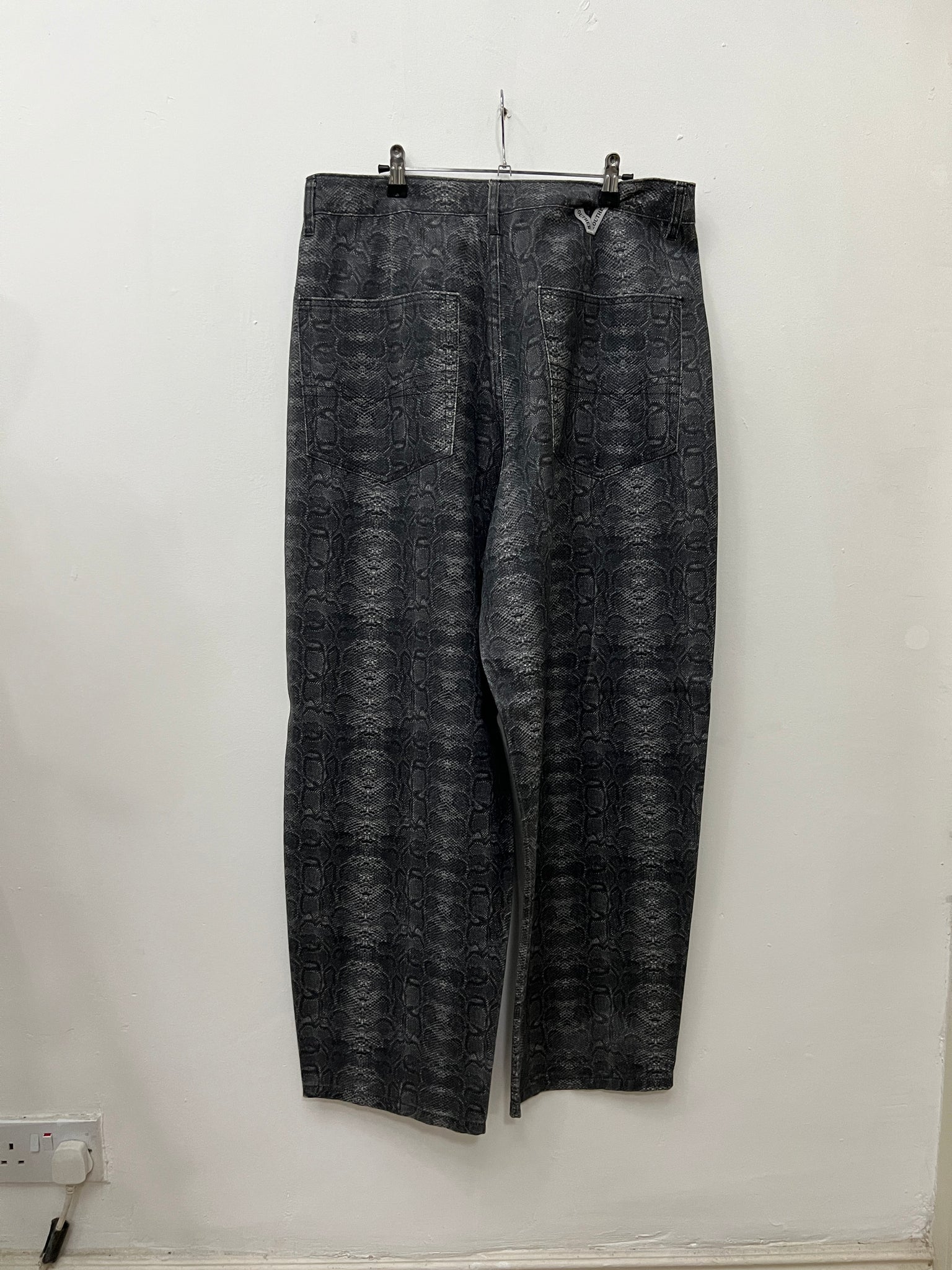 runway sample trousers - python
